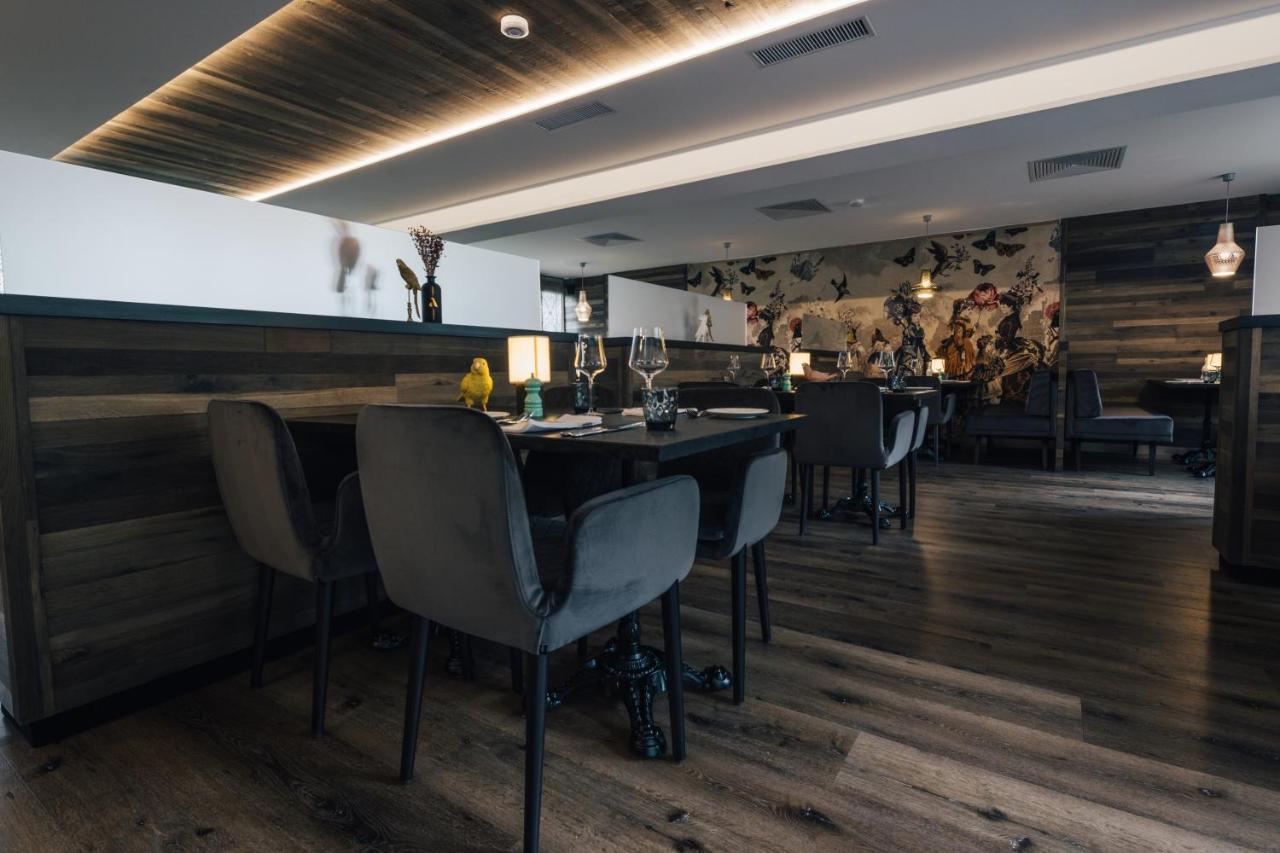 Hotel Christania Fiesch Zewnętrze zdjęcie